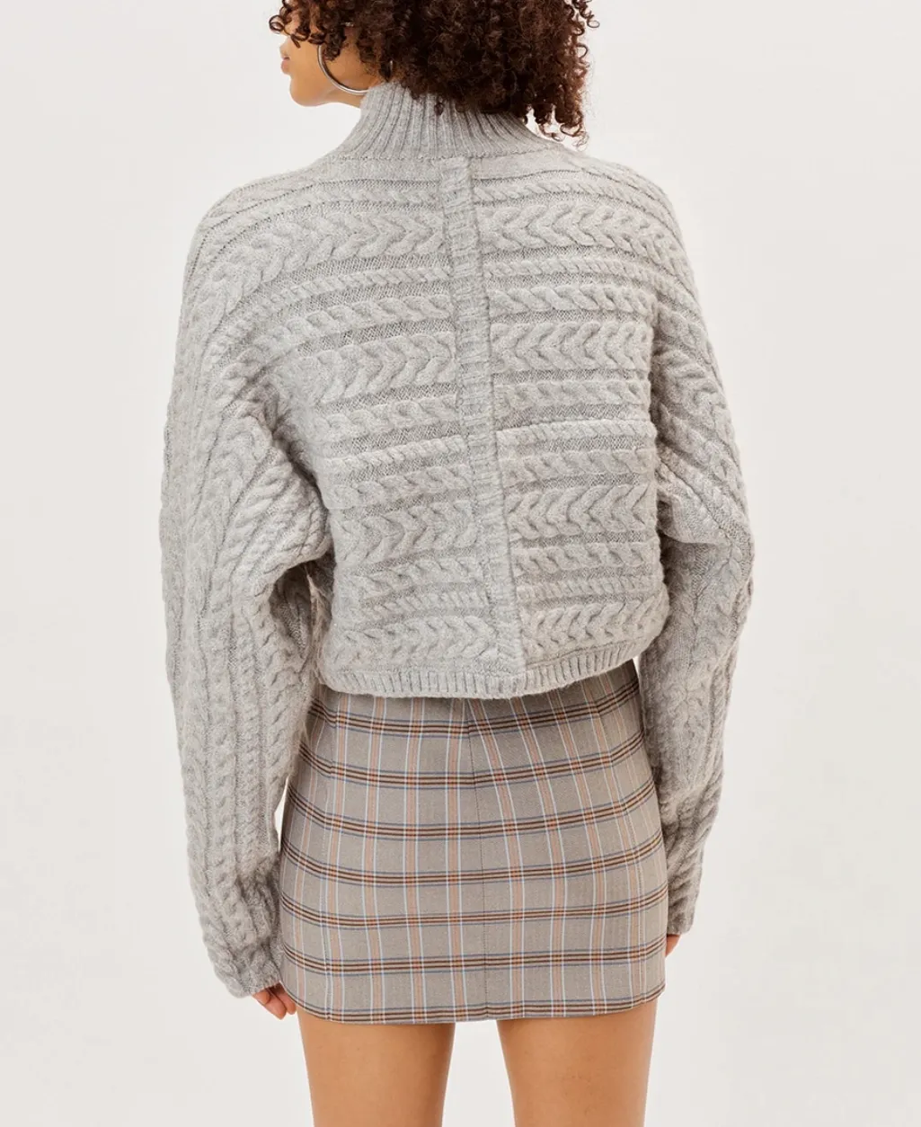 AMELIA CROSS FRONT TURTLENECK