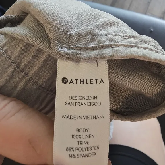 ATHLETA 100% LINEN Bali Gray Shorts 12  175797-04