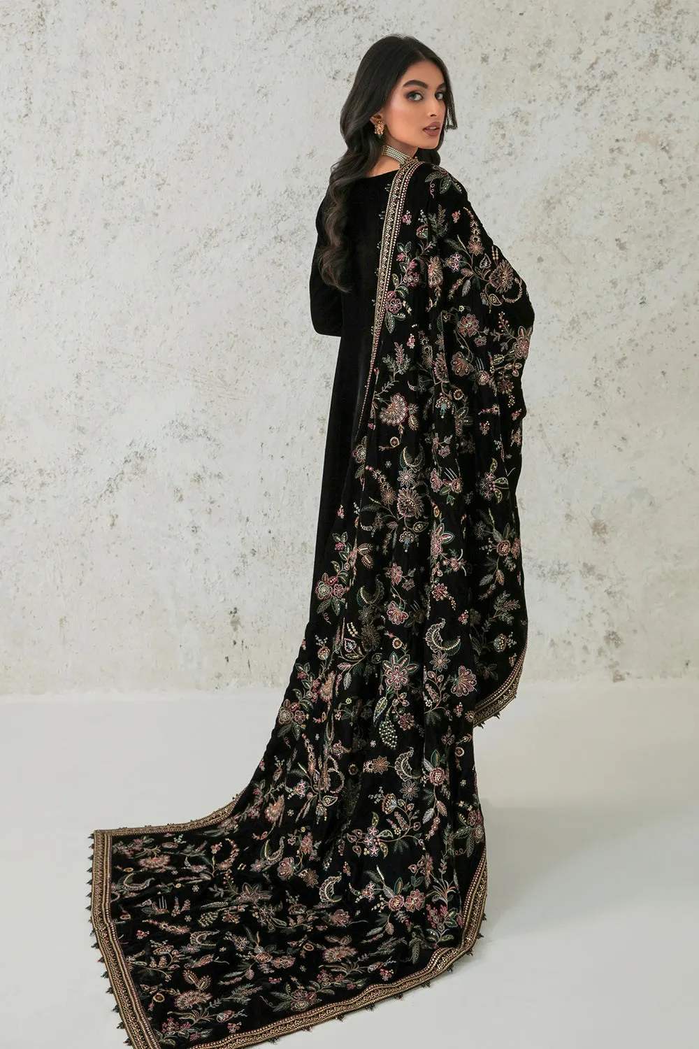BAROQUE | EMBROIDERED VELVET SHAWL '23 | VS-33