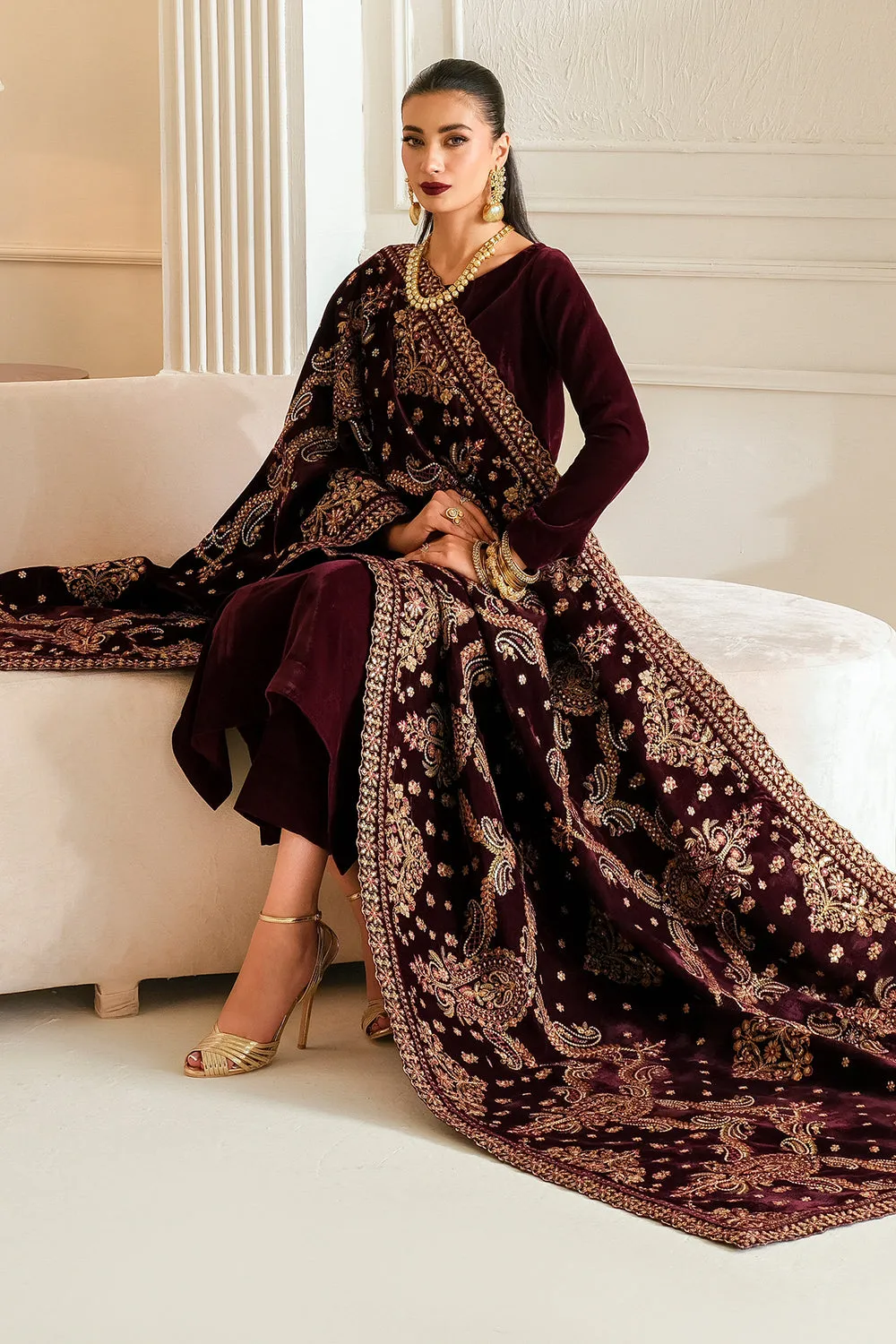 BAROQUE | Velvet Shawl -VS-49
