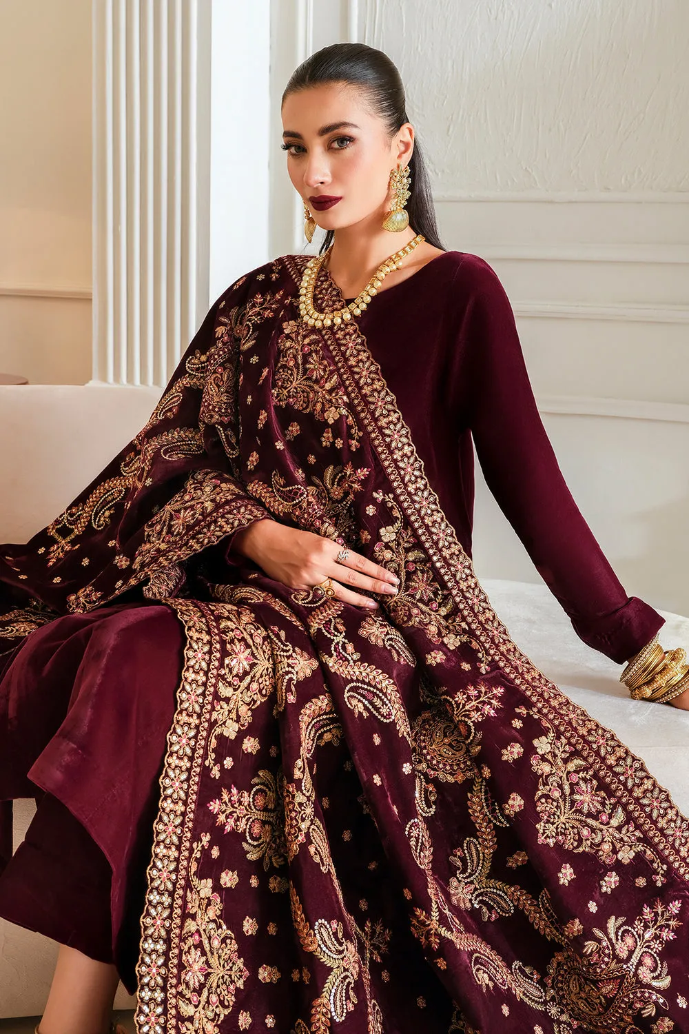 BAROQUE | Velvet Shawl -VS-49