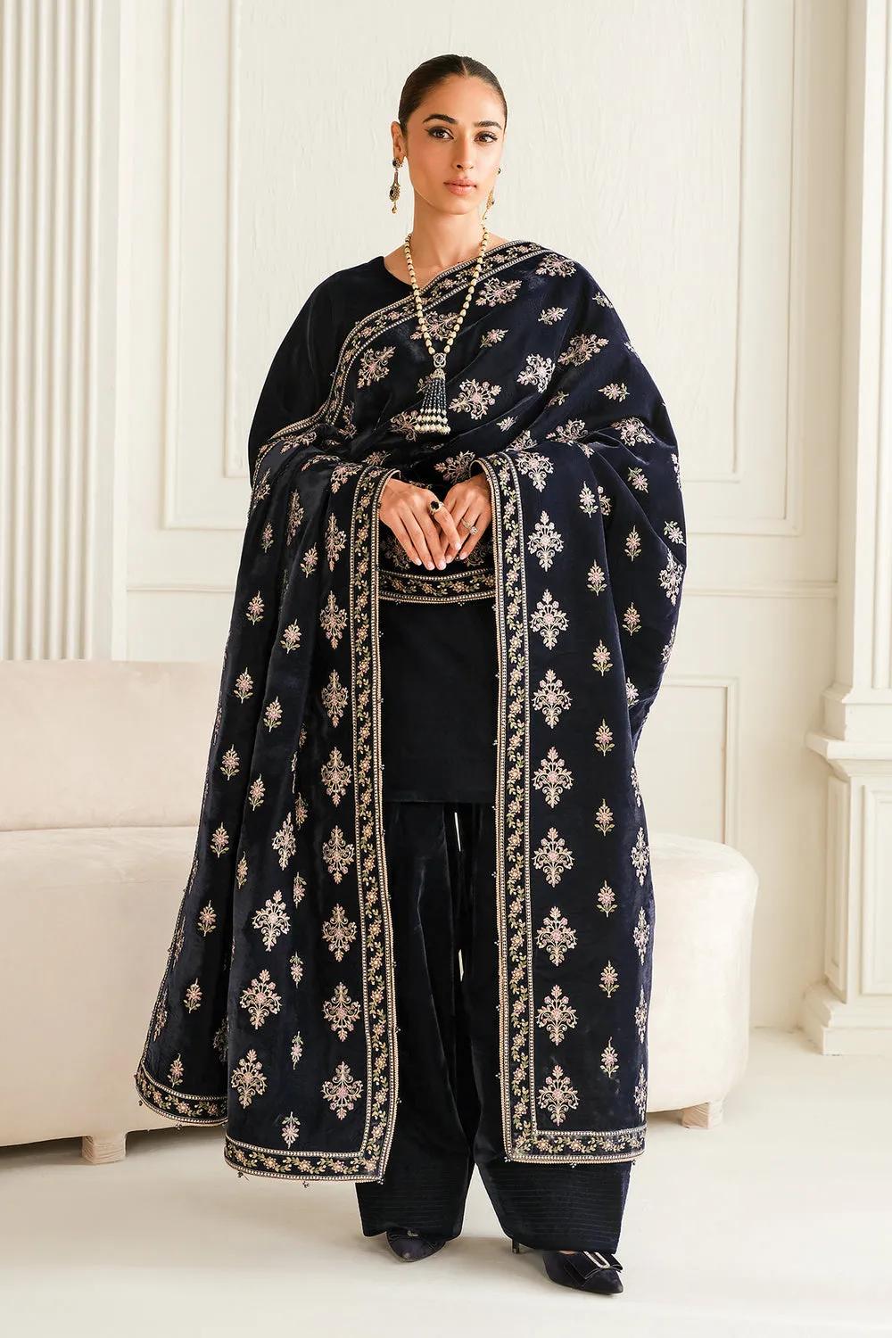 BAROQUE | Velvet Shawl -VS-53