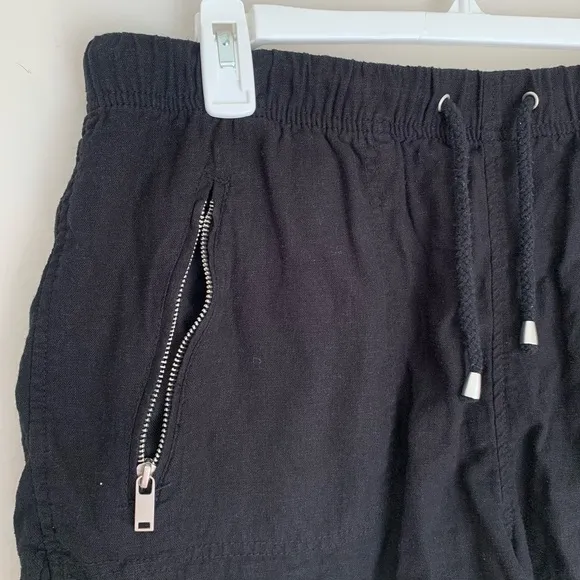 BlankNYC Black Linen Blend Drawstring Silver Accented Shorts with Zipper Pockets