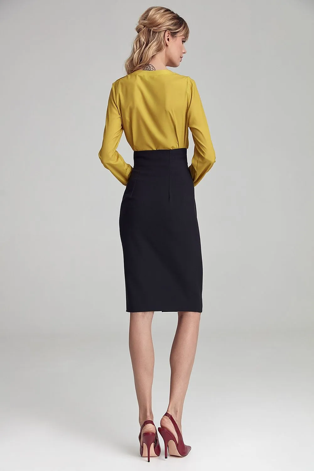 Chic Gold Button Pencil Skirt