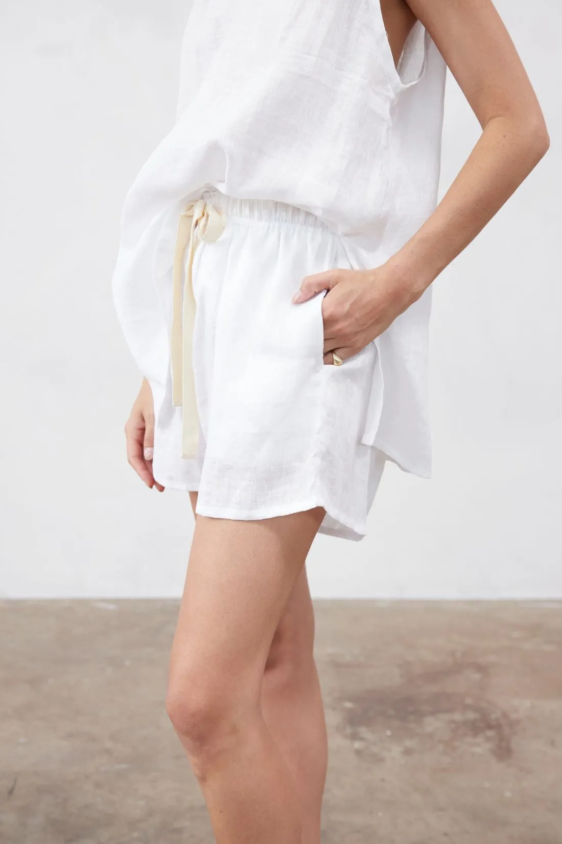 Cooper Linen Short White