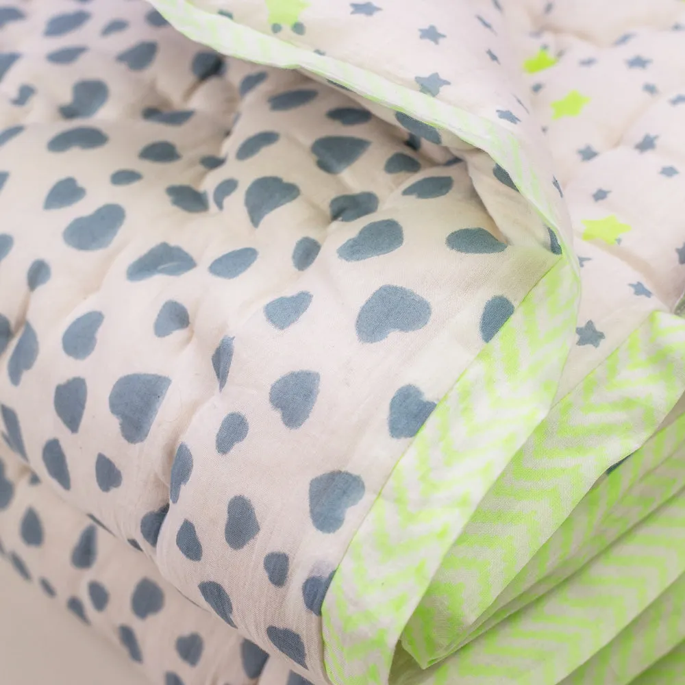 Cosmos Cot Quilt