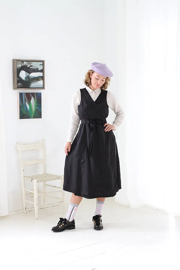 CUISINE APRON DRESS IN BLACK LINEN
