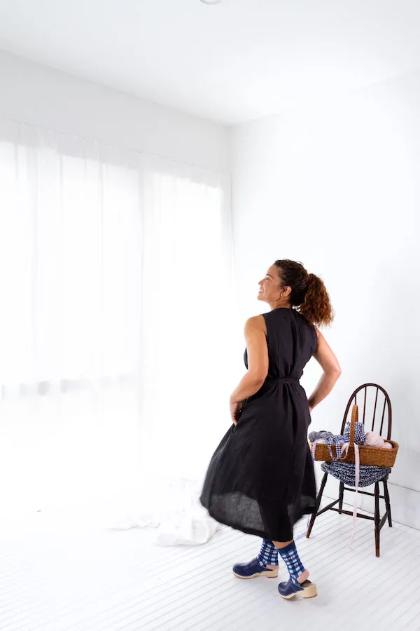 CUISINE APRON DRESS IN BLACK LINEN