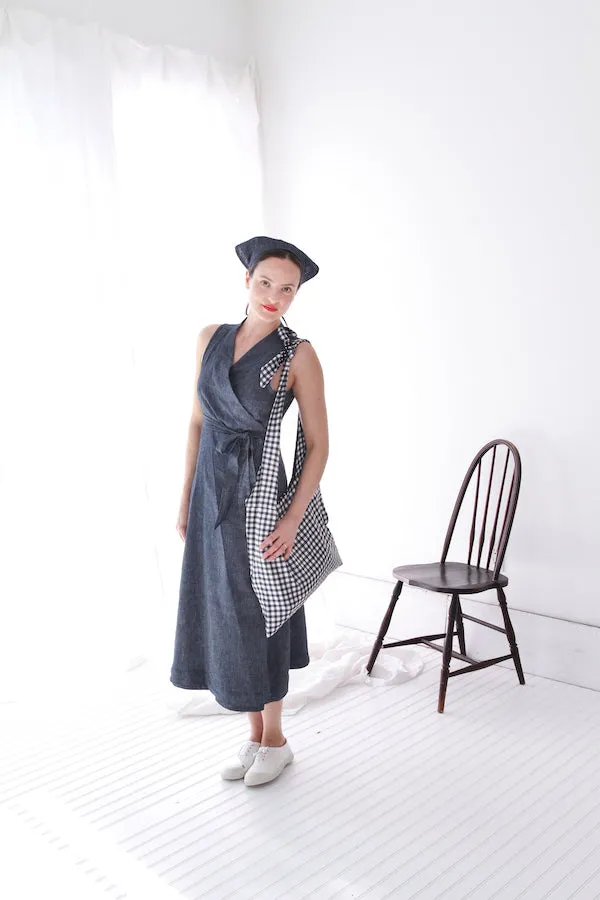 CUISINE APRON DRESS IN INDIGO CHAMBRAY LINEN
