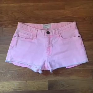 Current Elliot bright pink shorts