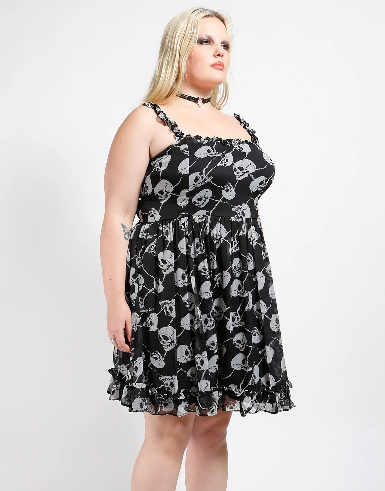 CURVE RUFFLE DRESS