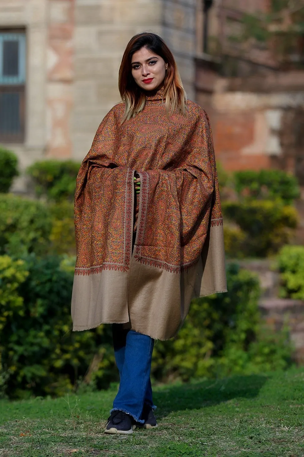 Elegant Accrue Beige Color Embroidered Sozni Shawl Enriched With Beautiful Jaal Pattern Having Paisley And Border