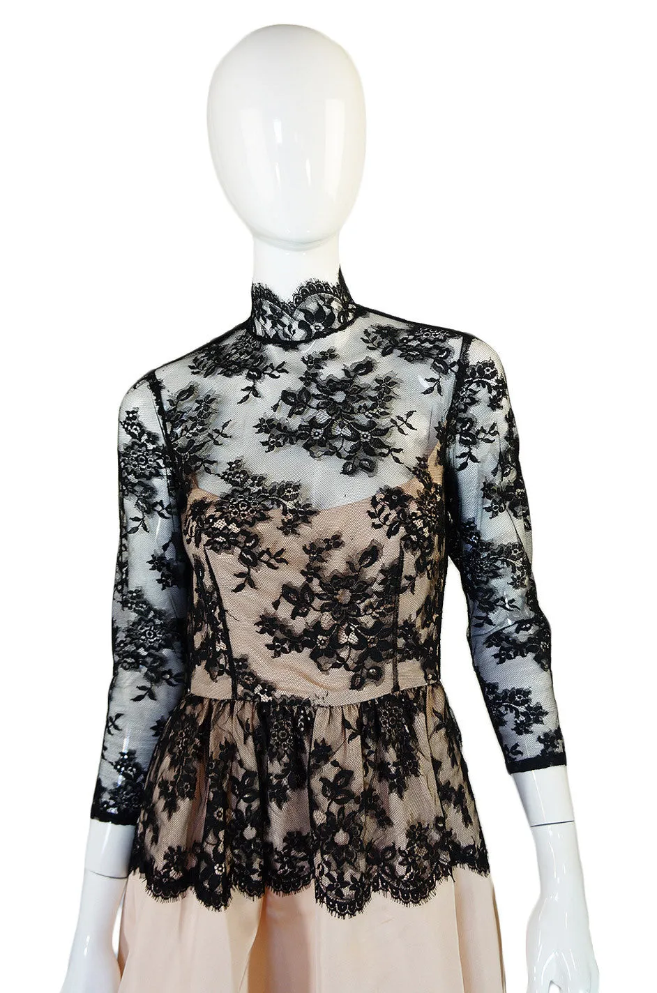 Fall 1975 Oscar De la Renta Lace Gown