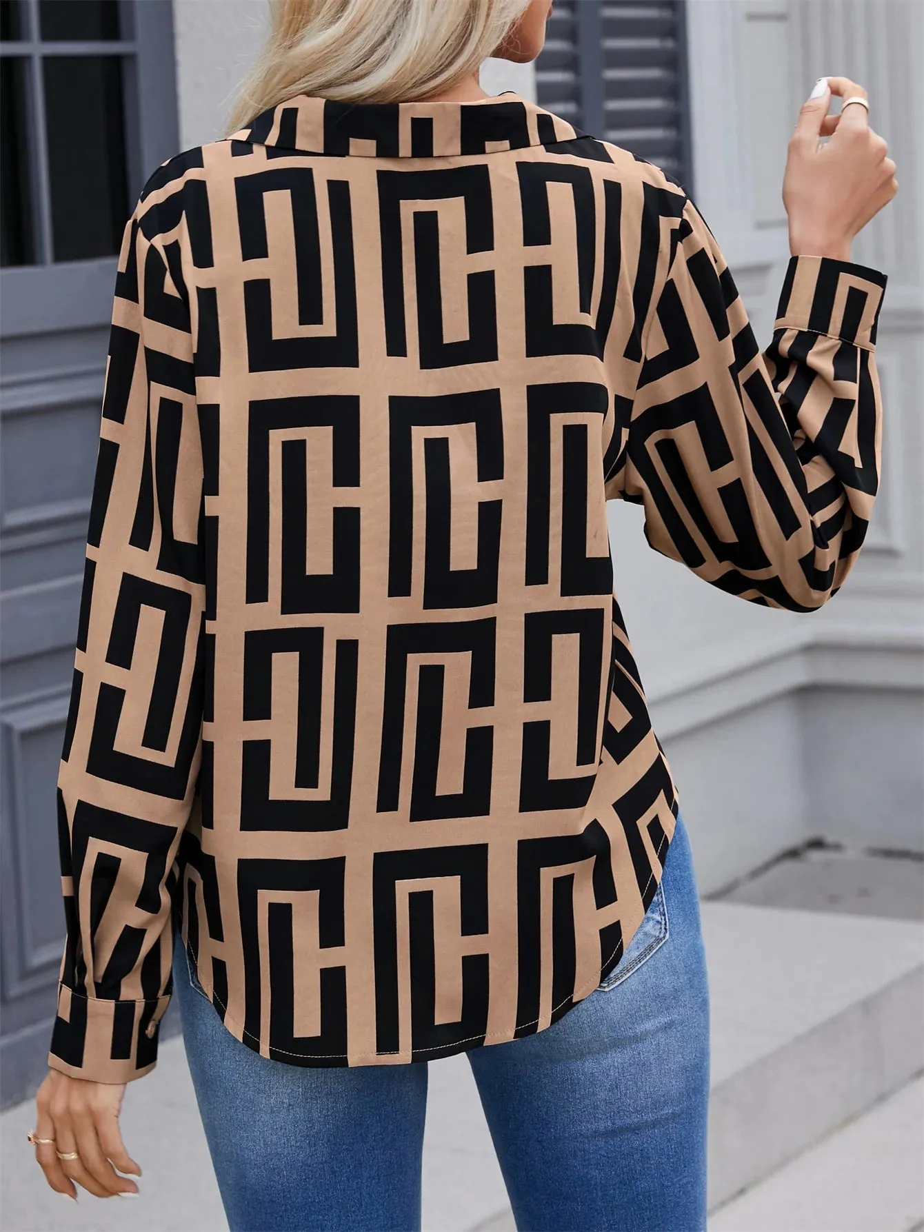 Geometric Printed Long-Sleeved Shirt