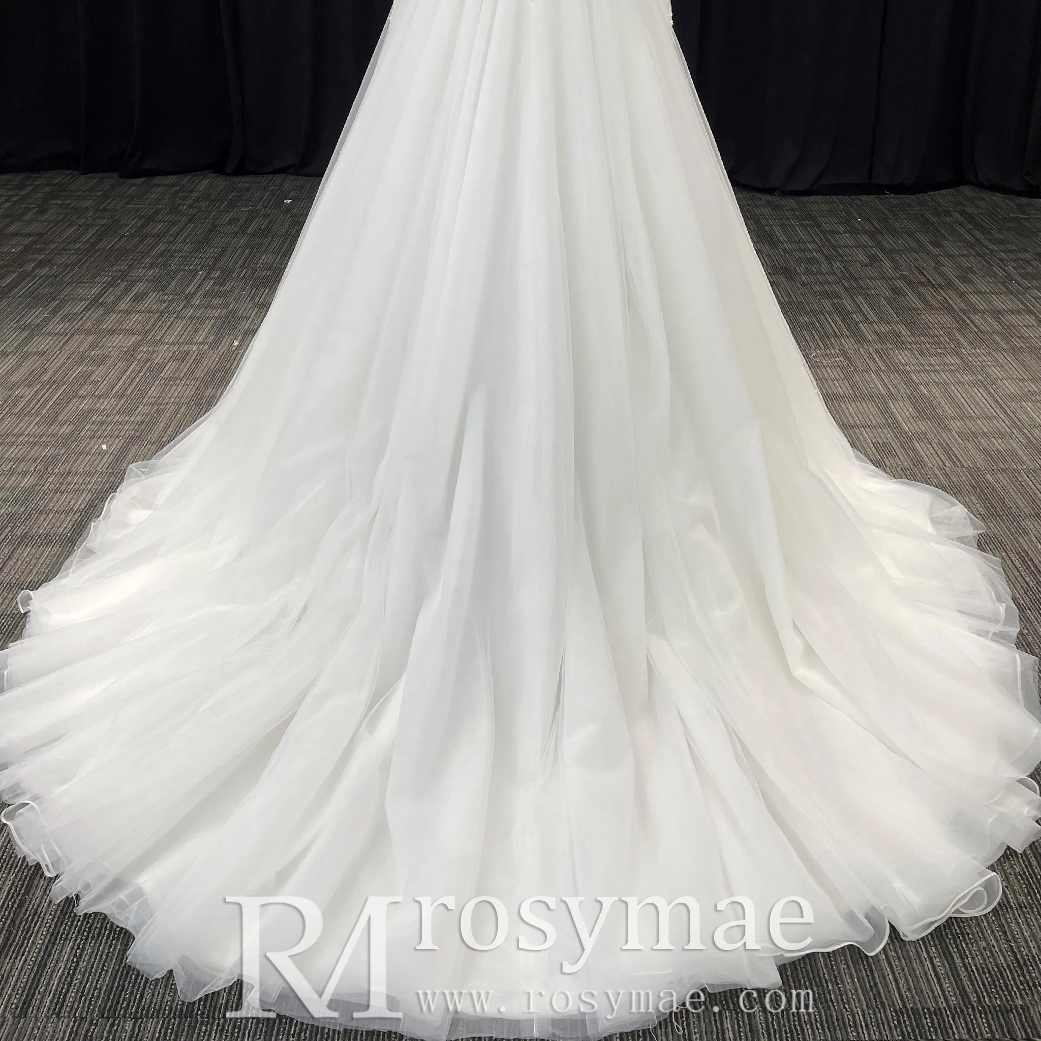 Gorgeous Square Neckline Wedding Dresses with Long Sleeves
