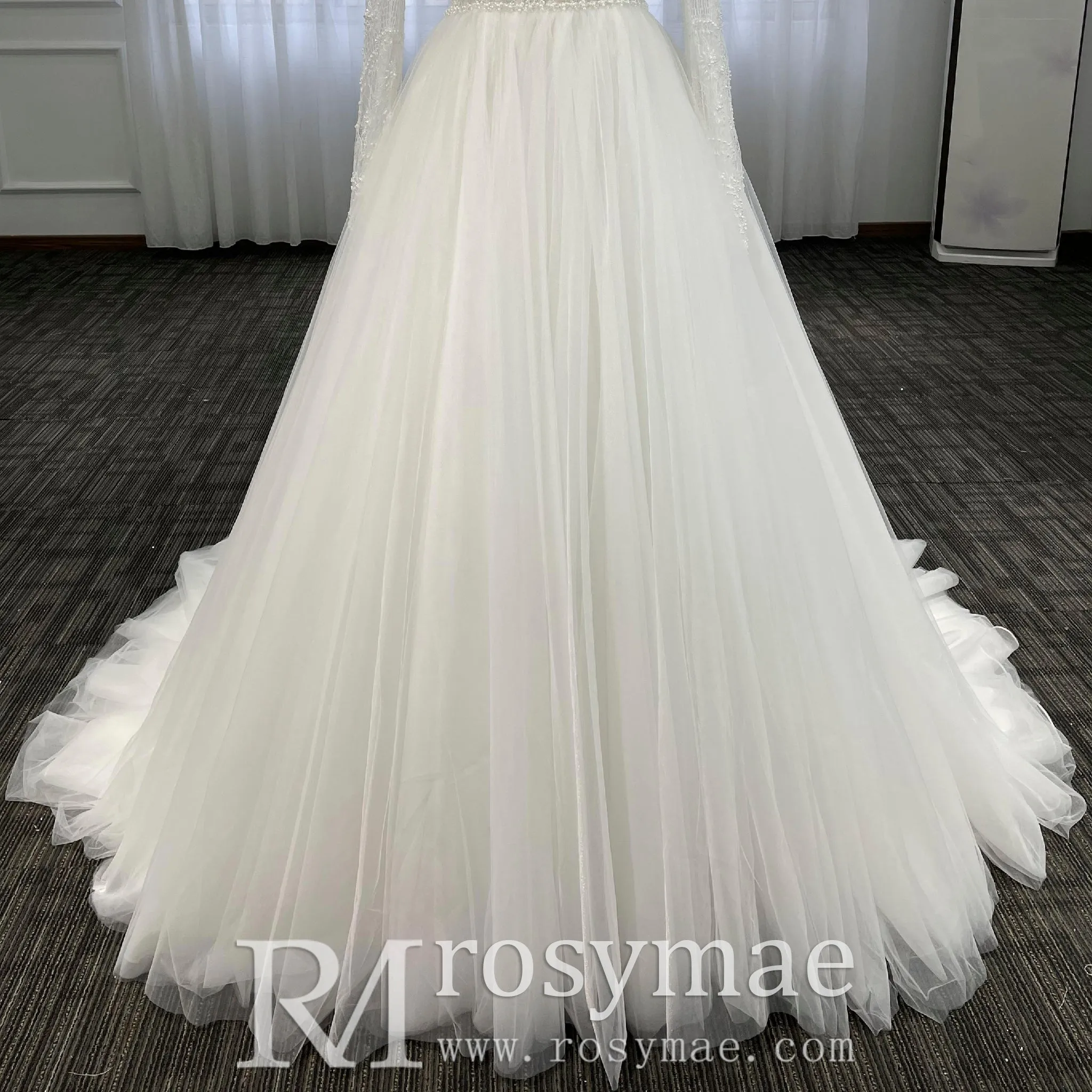 Gorgeous Square Neckline Wedding Dresses with Long Sleeves