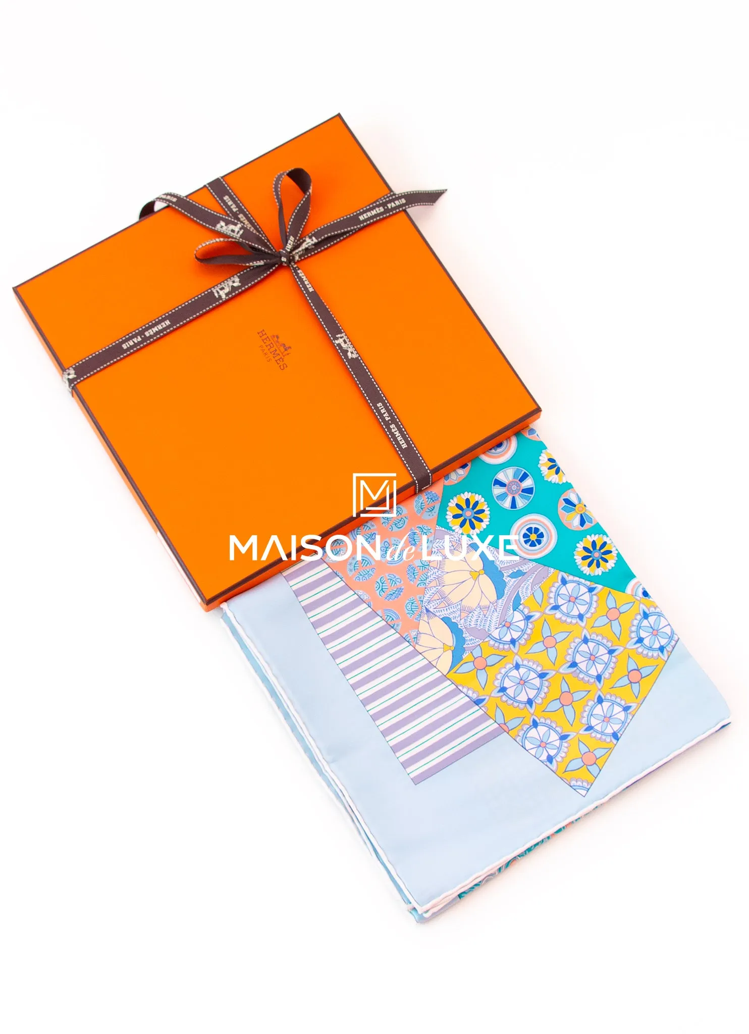 Hermes "L'Art du Sarasa" Blue Twill Silk 90 cm Scarf