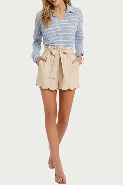 HIGH-WAISTED SCALLOP TRIM SHORTS