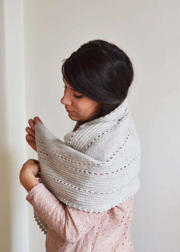 Hollows Shawl, Mandarine's Knitting Pattern