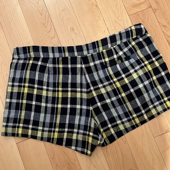 Joie Plaid Shorts Size 8 Linen 100%