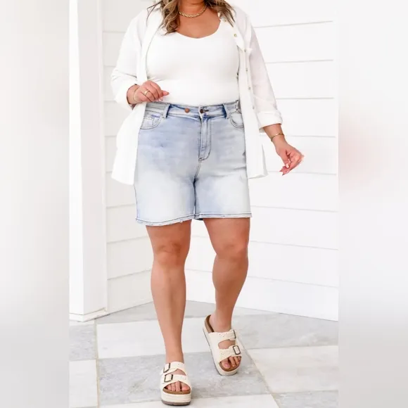 Judy Blue High Rise Two Button Light Wash Midi Denim Dad Shorts S-3XL NEW