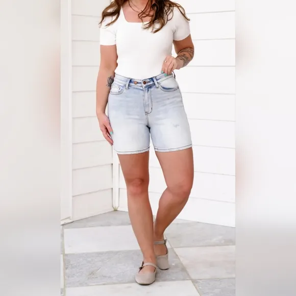 Judy Blue High Rise Two Button Light Wash Midi Denim Dad Shorts S-3XL NEW