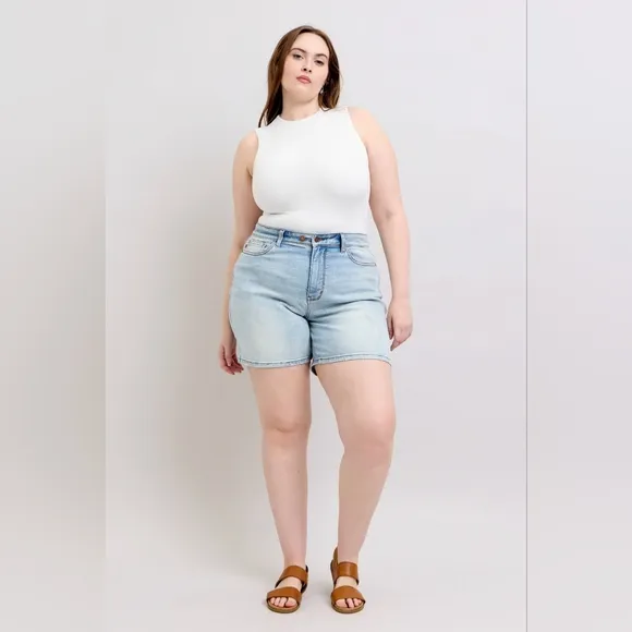 Judy Blue High Rise Two Button Light Wash Midi Denim Dad Shorts S-3XL NEW
