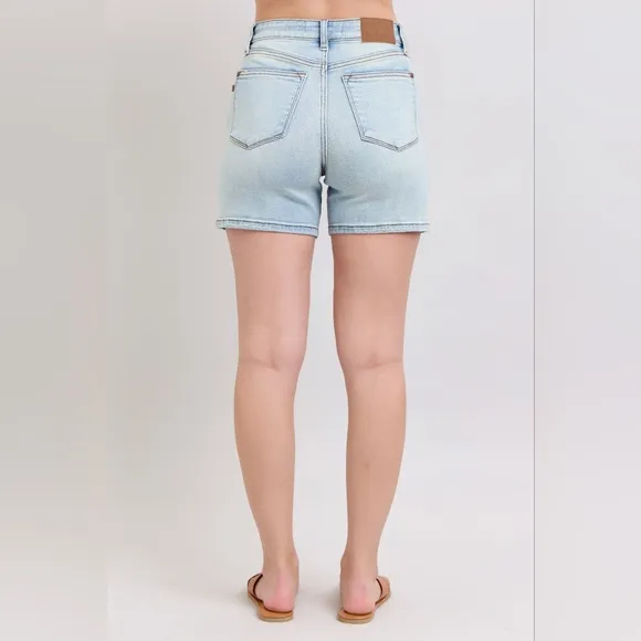 Judy Blue High Rise Two Button Light Wash Midi Denim Dad Shorts S-3XL NEW