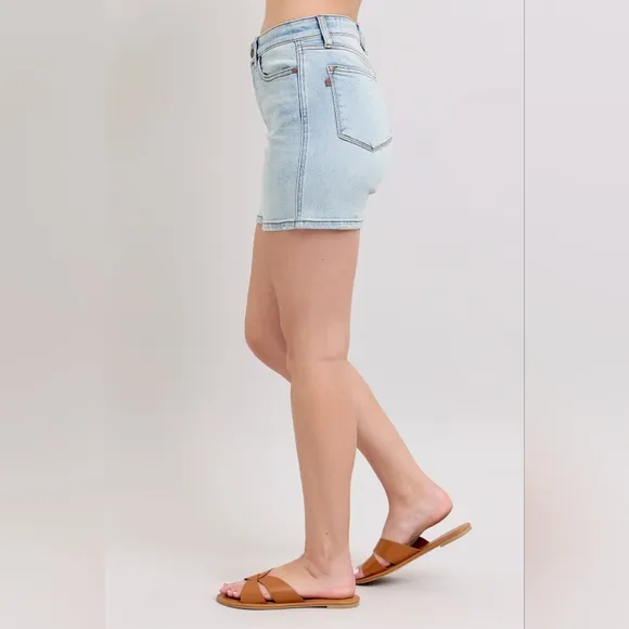 Judy Blue High Rise Two Button Light Wash Midi Denim Dad Shorts S-3XL NEW