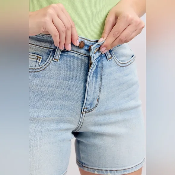 Judy Blue High Rise Two Button Light Wash Midi Denim Dad Shorts S-3XL NEW