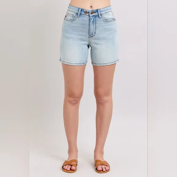 Judy Blue High Rise Two Button Light Wash Midi Denim Dad Shorts S-3XL NEW