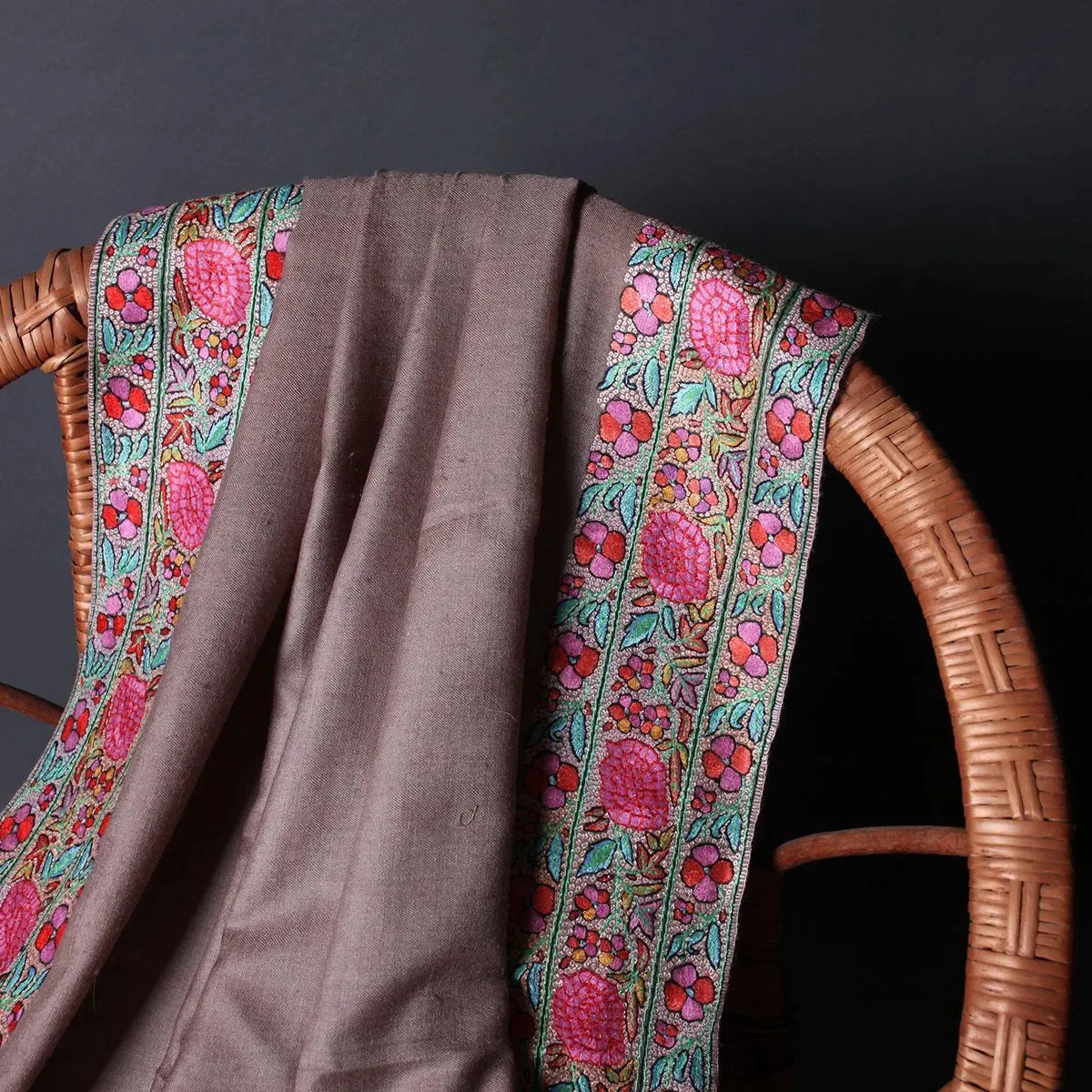 Khudrang Paldar Sozni Embroidered Pashmina Shawl