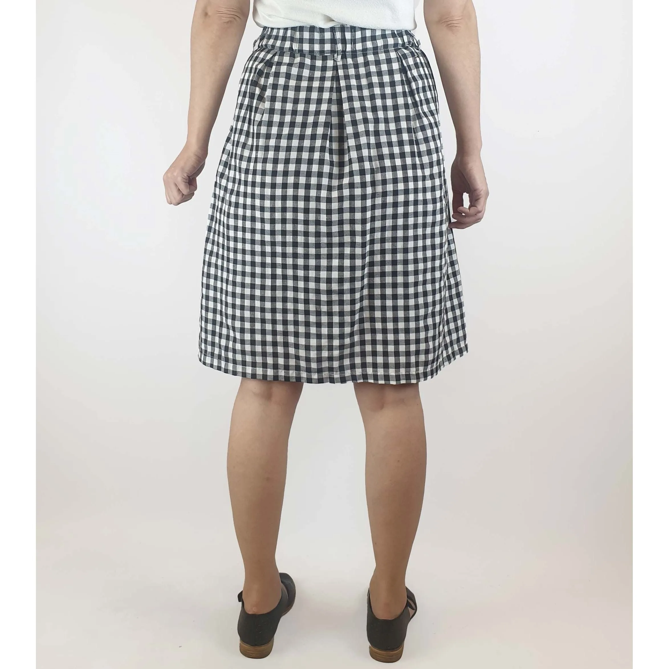 Kindling black and white gingham pencil skirt size 6 (fits sizes 6-8)
