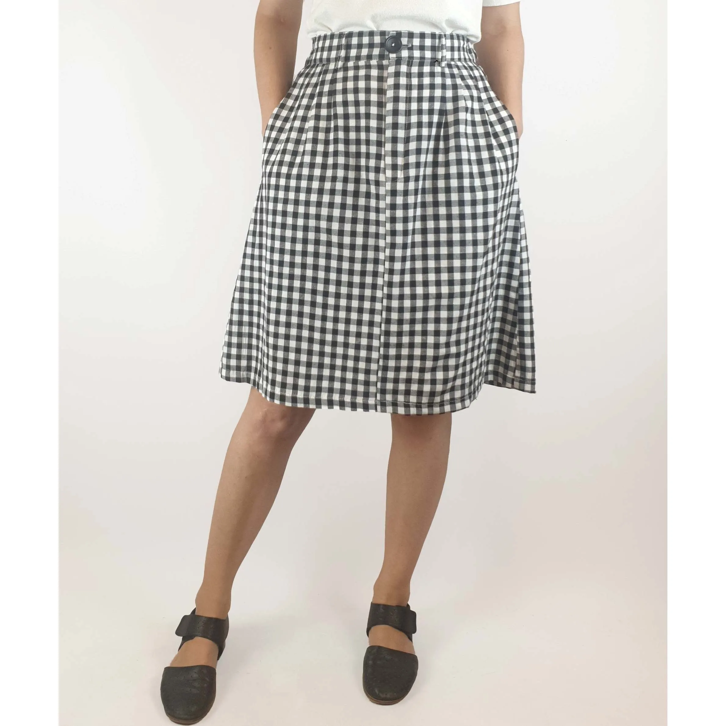 Kindling black and white gingham pencil skirt size 6 (fits sizes 6-8)