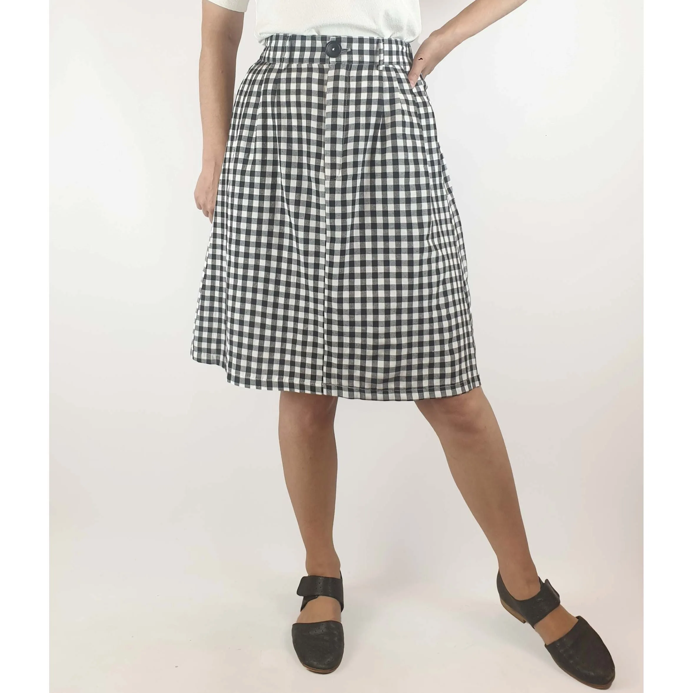 Kindling black and white gingham pencil skirt size 6 (fits sizes 6-8)