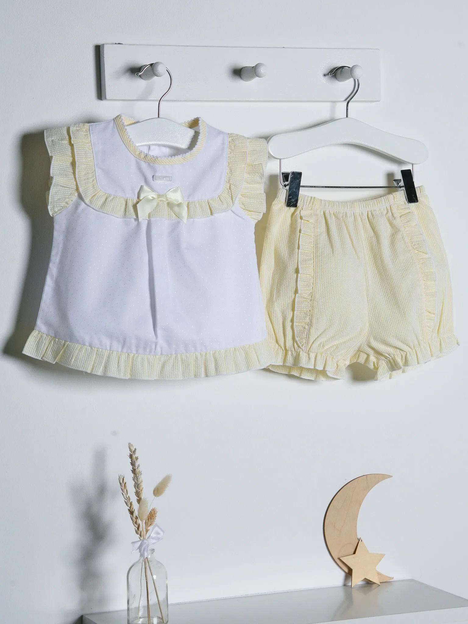 Lemon & white seersucker short set
