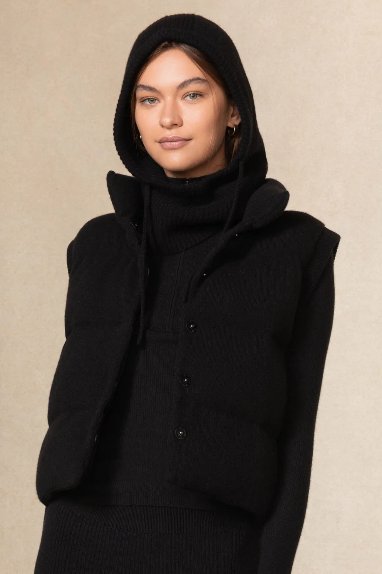 LEVI HOODED SNOOD