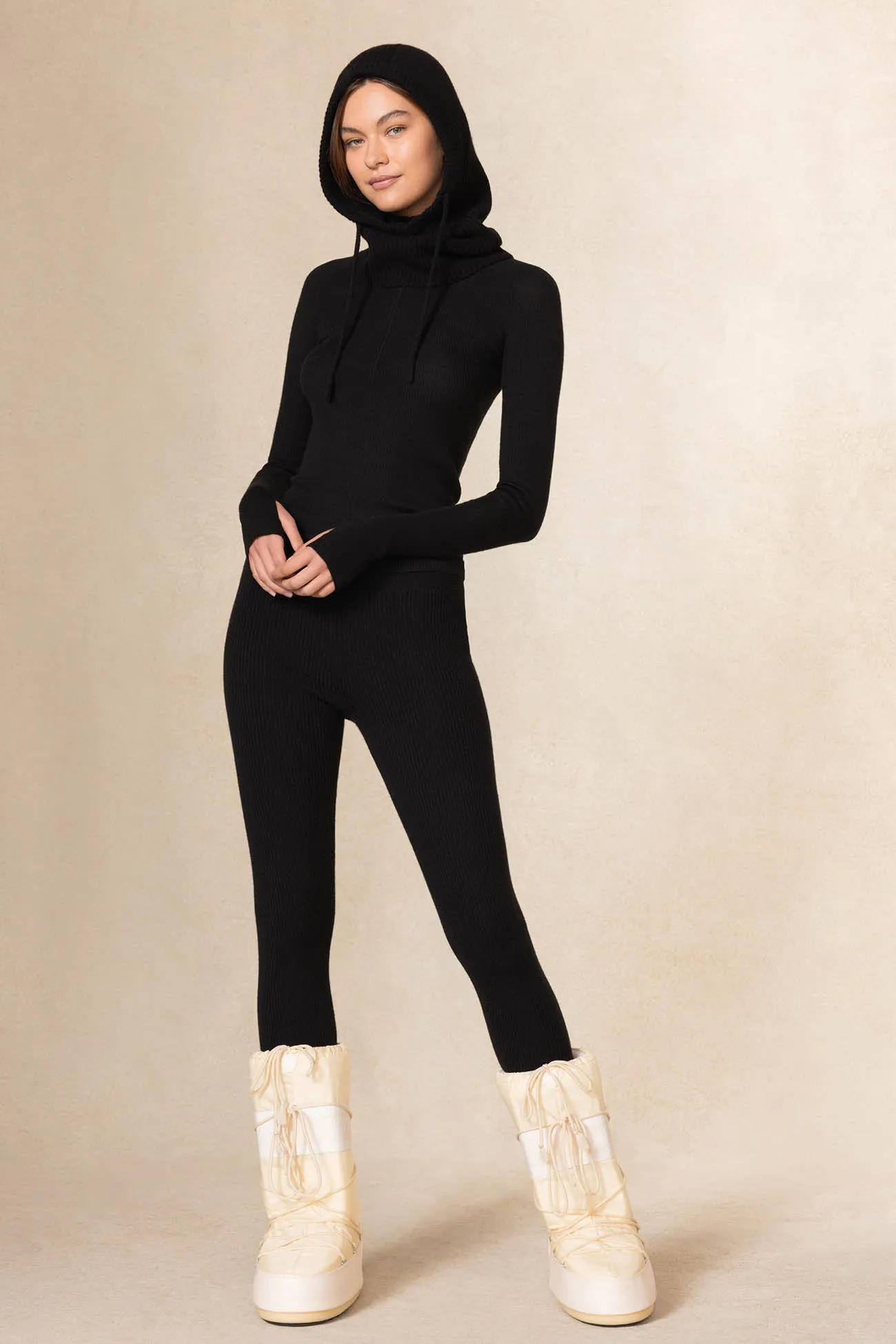 LEVI HOODED SNOOD