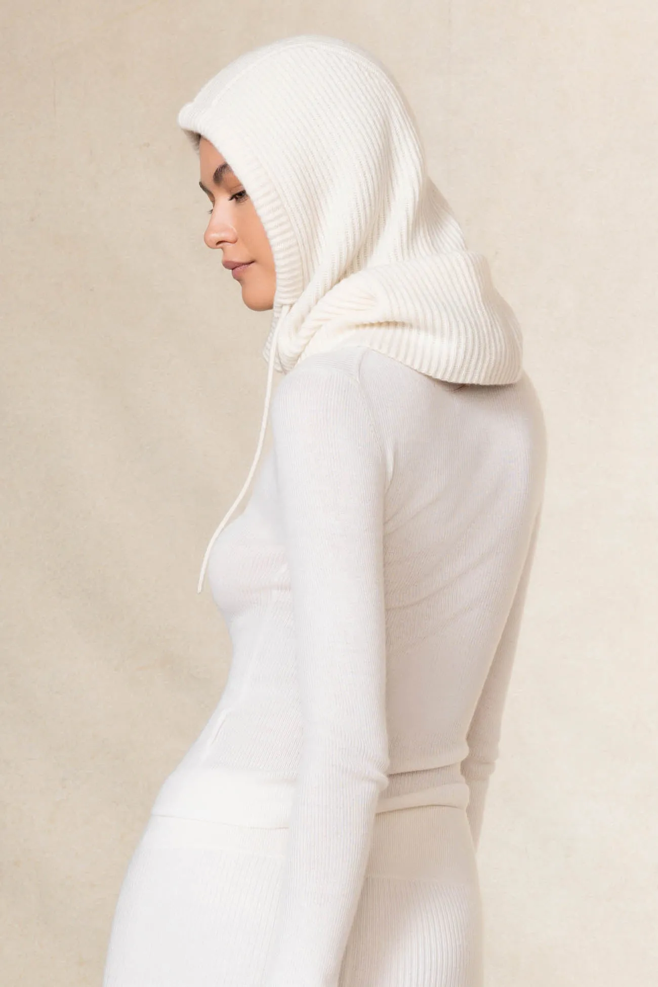 LEVI HOODED SNOOD
