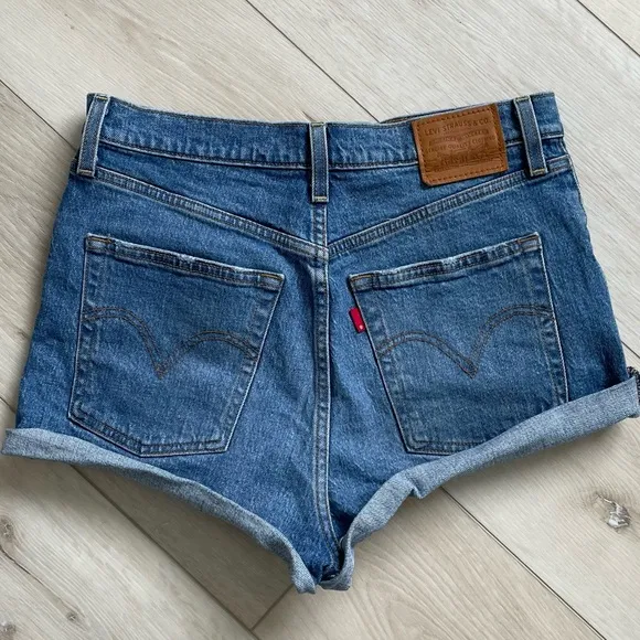 LEVI’S Ribcage Cut Off Denim Shorts Blue 30