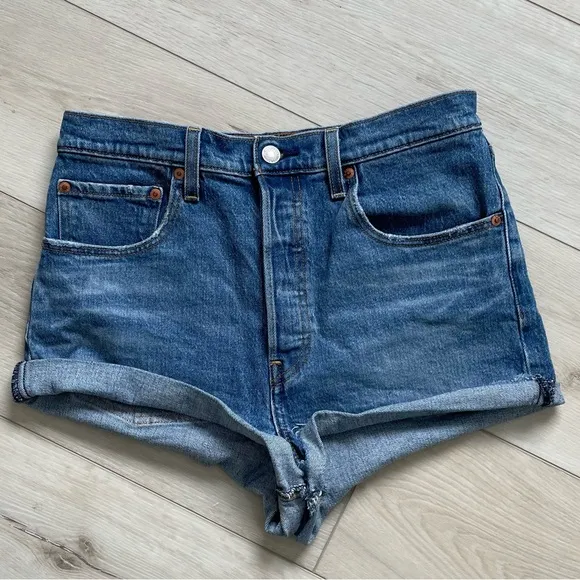 LEVI’S Ribcage Cut Off Denim Shorts Blue 30