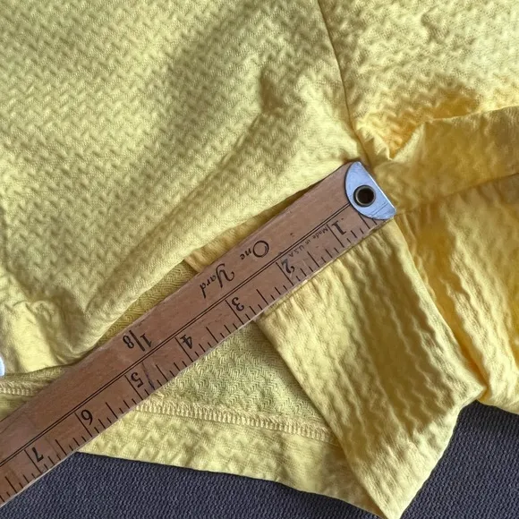 Lilly Pulitzer 8 Liza Sunglow Yellow Shorts Embroidered Back Zip