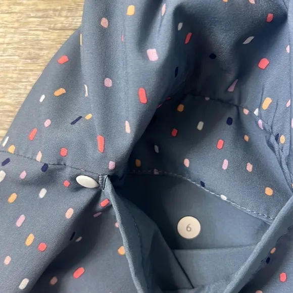 Lululemon Athletica Blue Confetti Print Running Cuffed Tie Waist Shorts Size 6