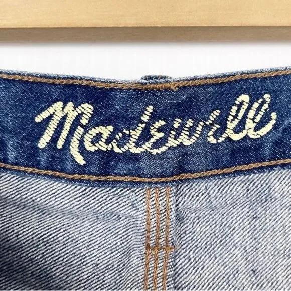 Madewell High-Rise Denim Shorts raw hem size 26