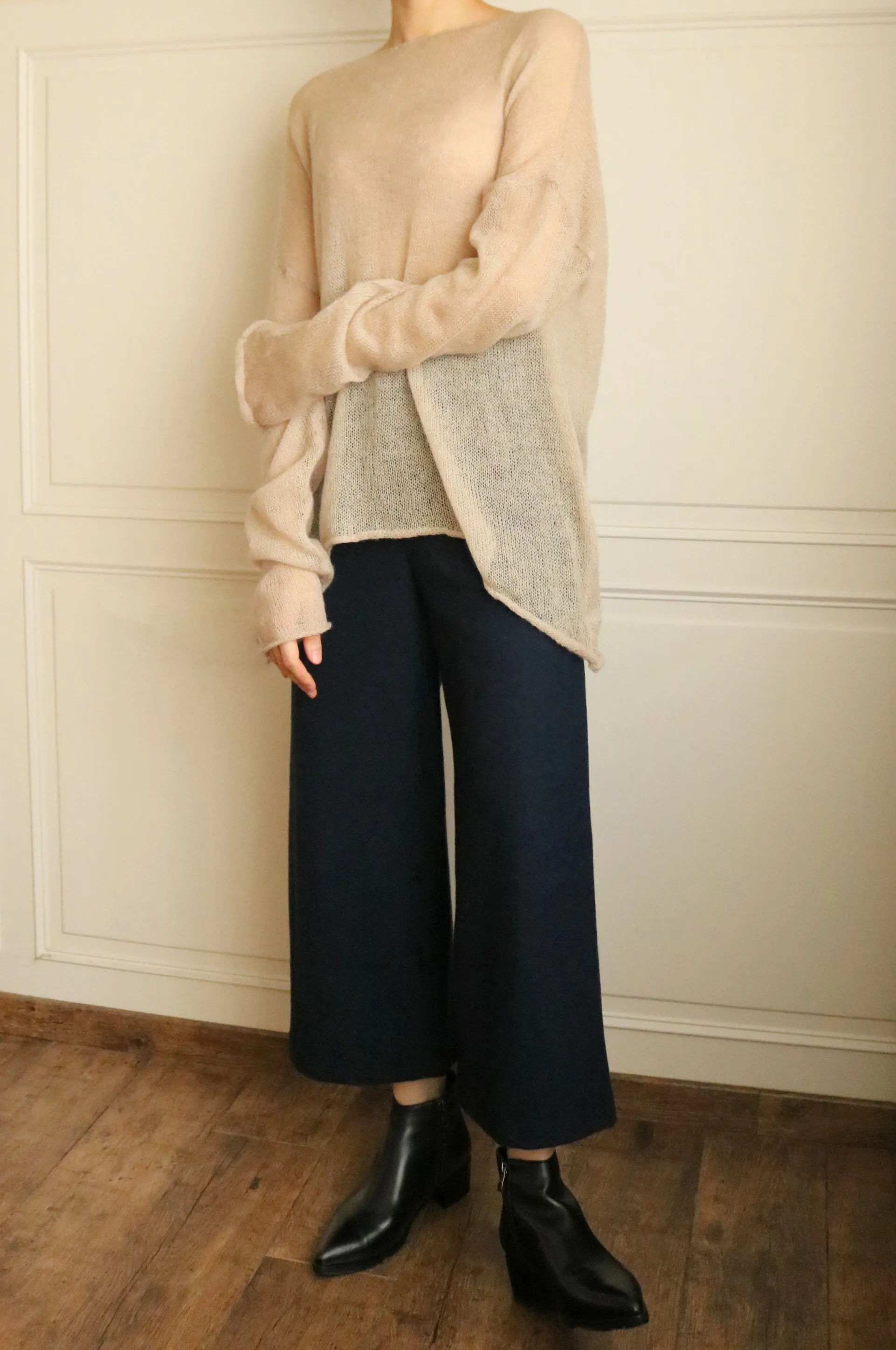 mae sweater-sold out