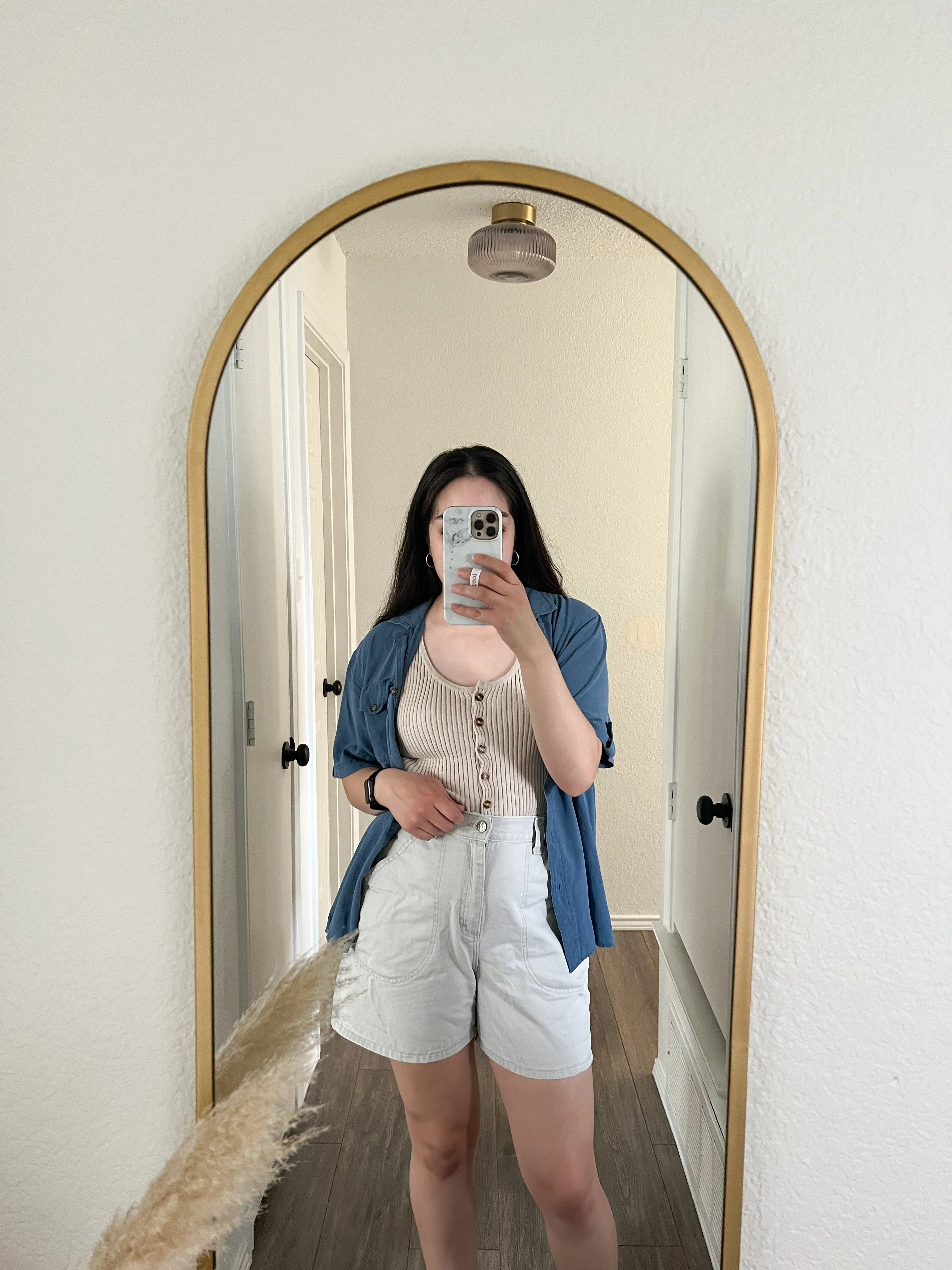 Medium Authentic Clothing Riders Shorts