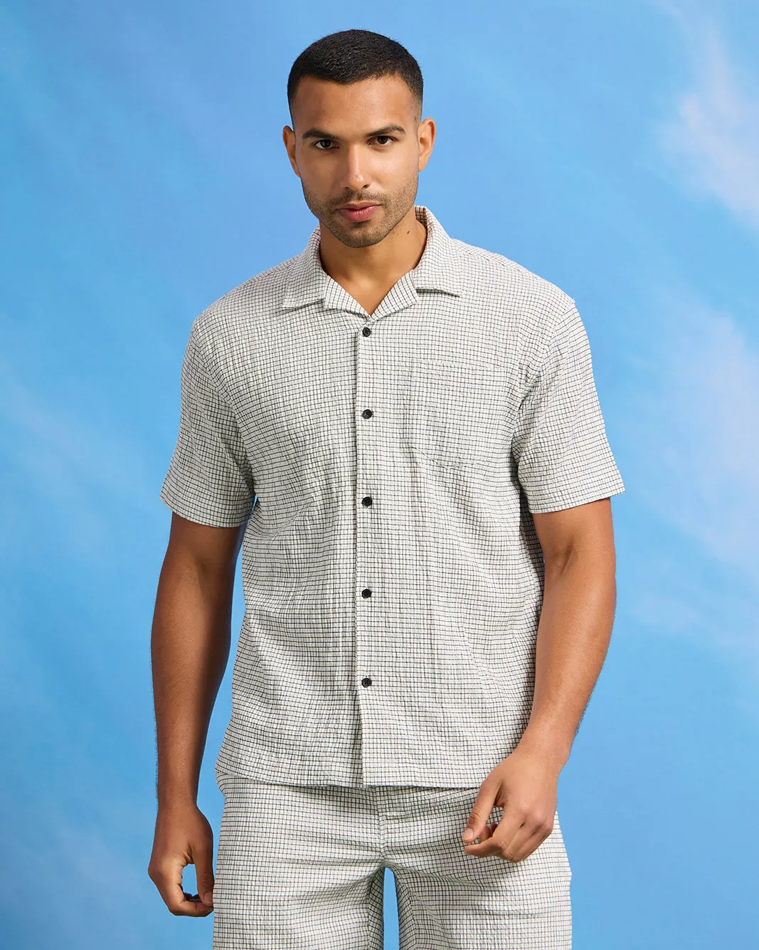 Men White Seersucker Printed Shirt
