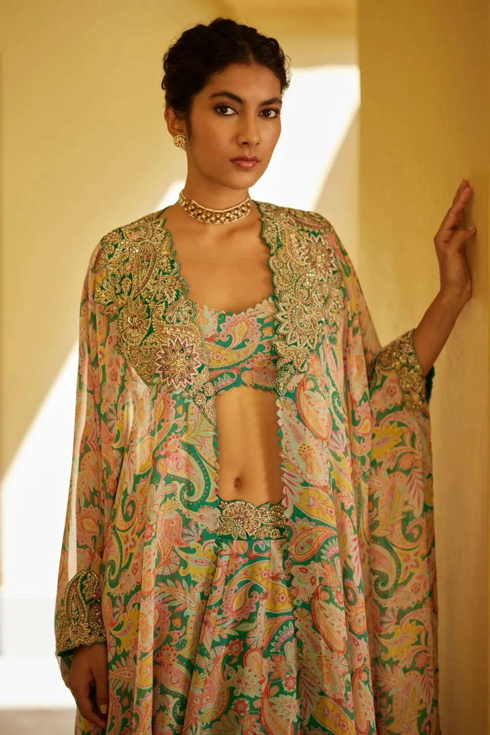 Mihir Cape Set