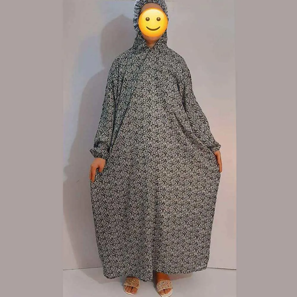 Namaz Chadar With Sleeves & Cap Printed Lawn - SH06