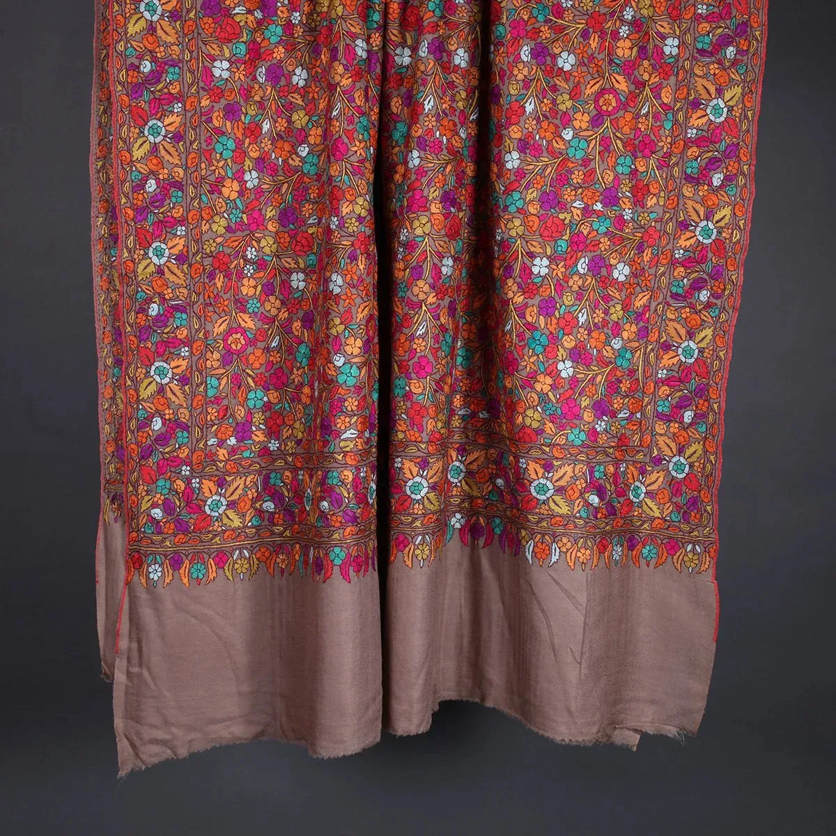 Natural Base Sozni Embroidered Jamawar Pashmina Shawl